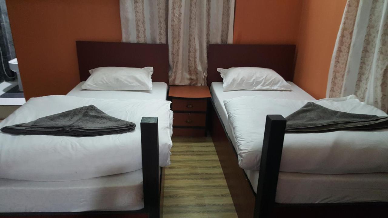 Bnb Royal Tourist House Катманду Экстерьер фото