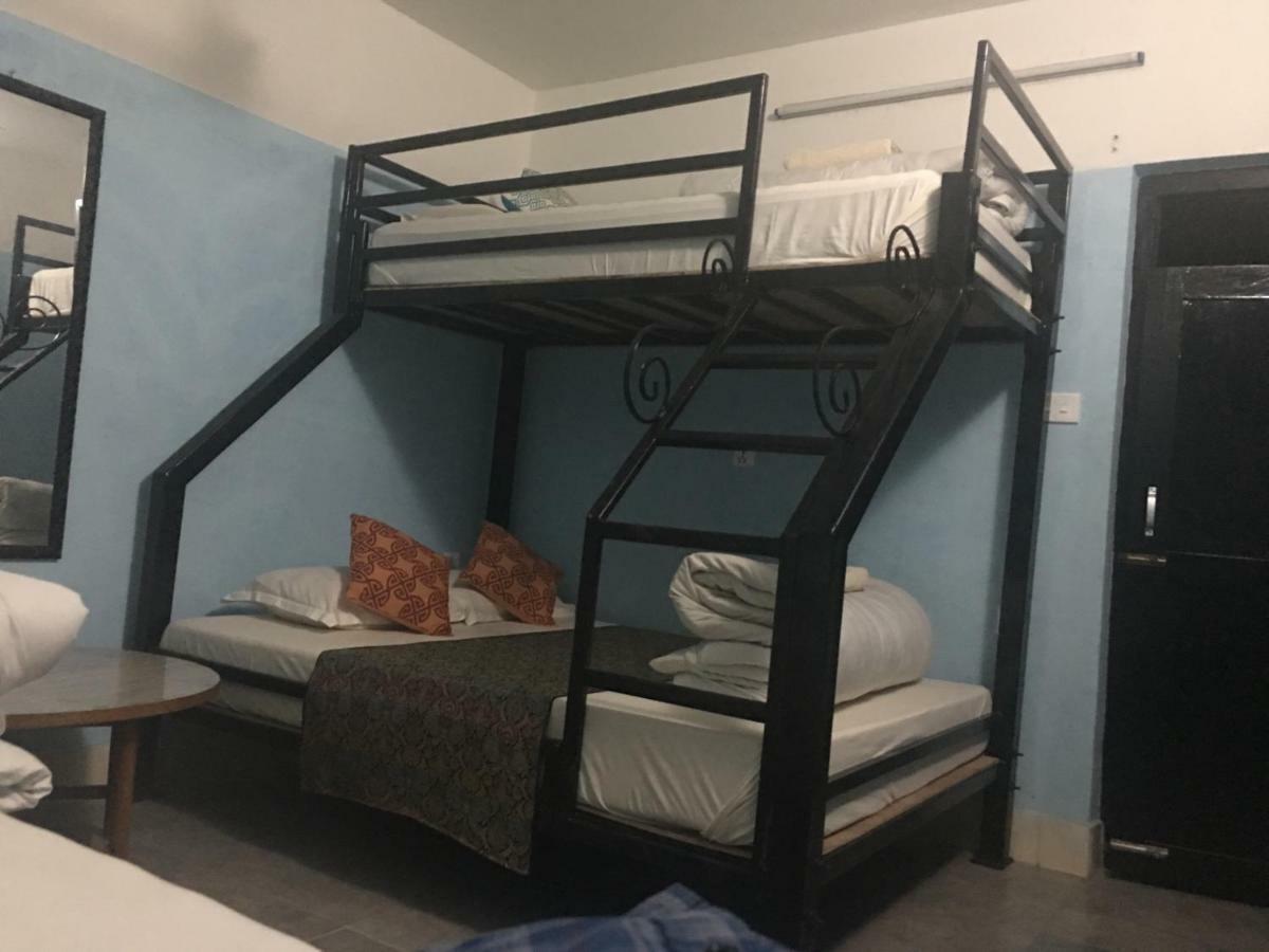 Bnb Royal Tourist House Катманду Экстерьер фото